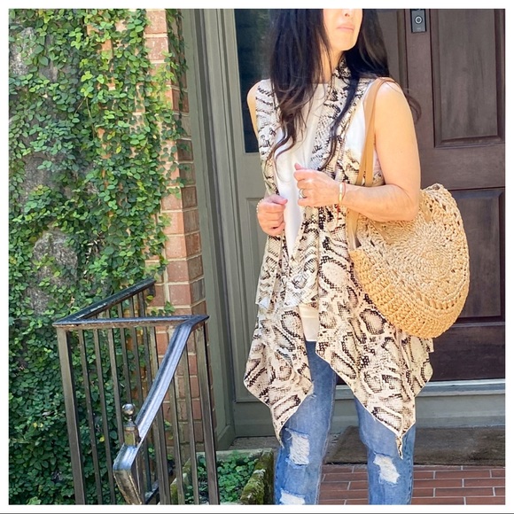 ✨LAST ONE✨HANDMADE ROUND STRAW BOHO CHIC BAG - Picture 3 of 8